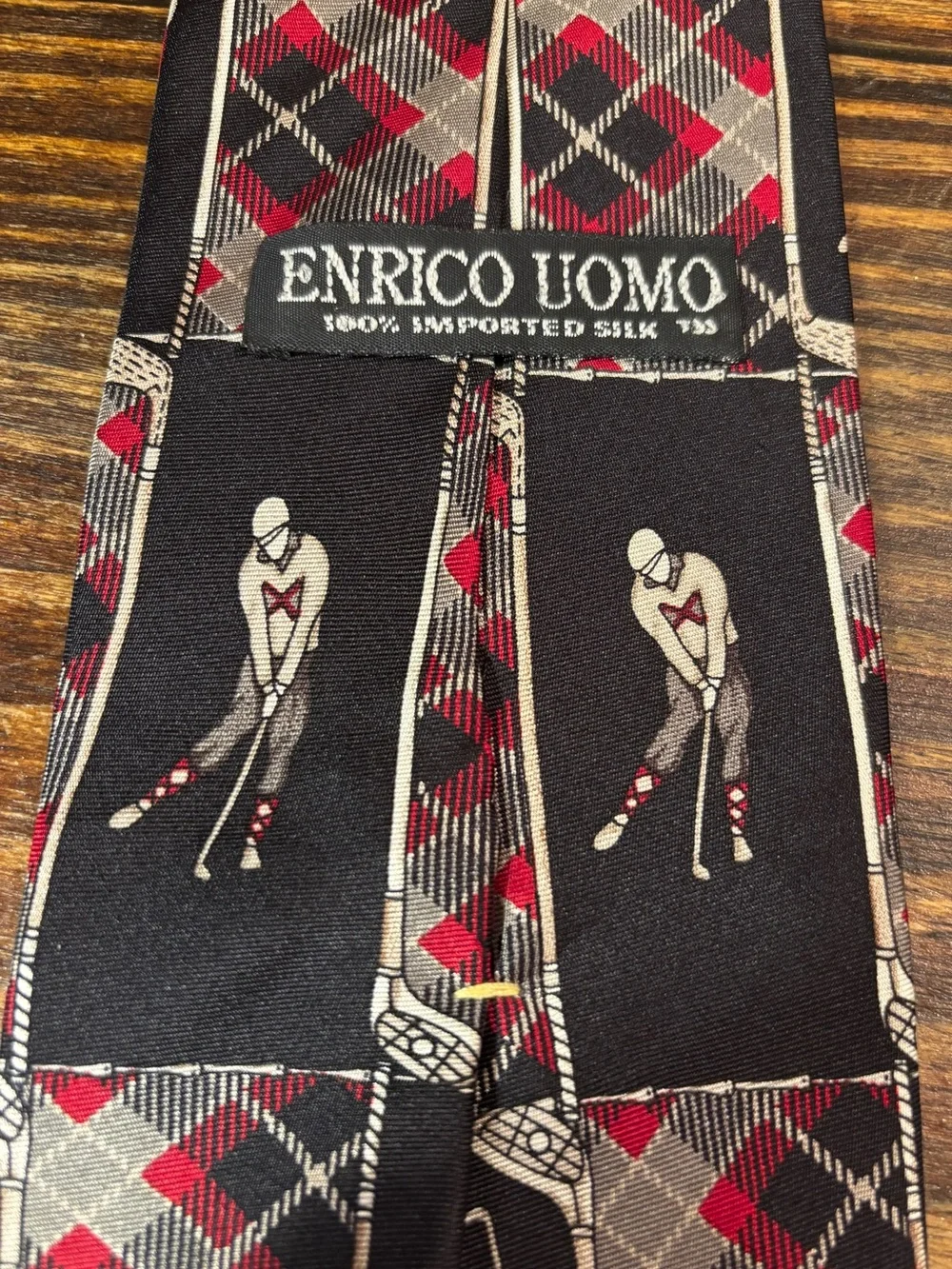Enrico Uomo Vintage Motif Golf 100% Silk Made in USA Argyle Plaid Tie Black Red